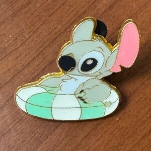 5/$25 Disney Lilo‎ And Stitch Pool Float Pin